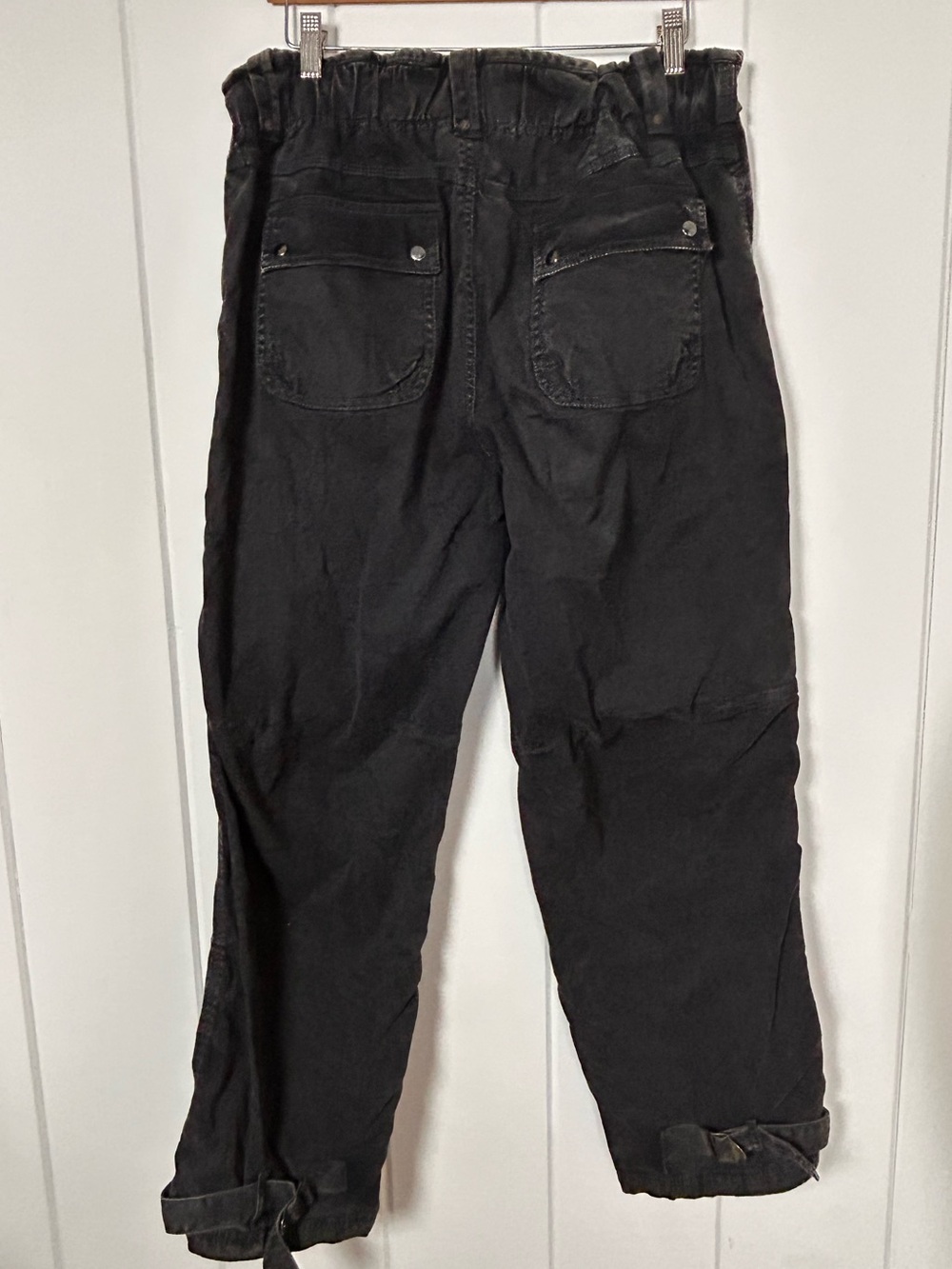 Free People We The Free Cargo Pants Black Utility can’t compete NWT Size L - Picture 8 of 12